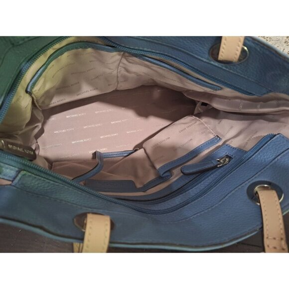 EUC Michael Kors Light Blue Leather Medium Top Zip Pocket Tote - Picture 5 of 6